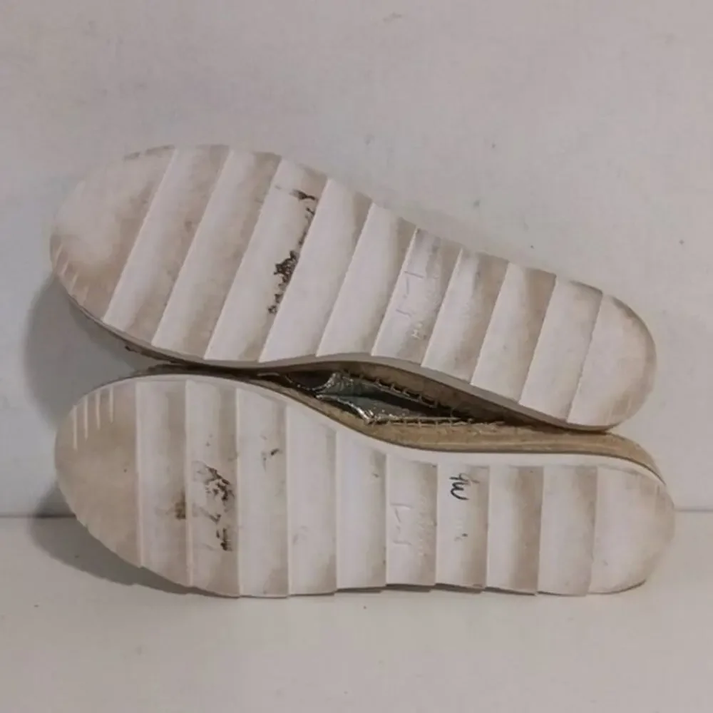 Marc Fisher silver metallic espadrilles sz 9.5